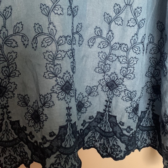 EVER NEW | Denim Embroidered Off The Shoulder Dress Sz US 6 - Picture 6 of 8